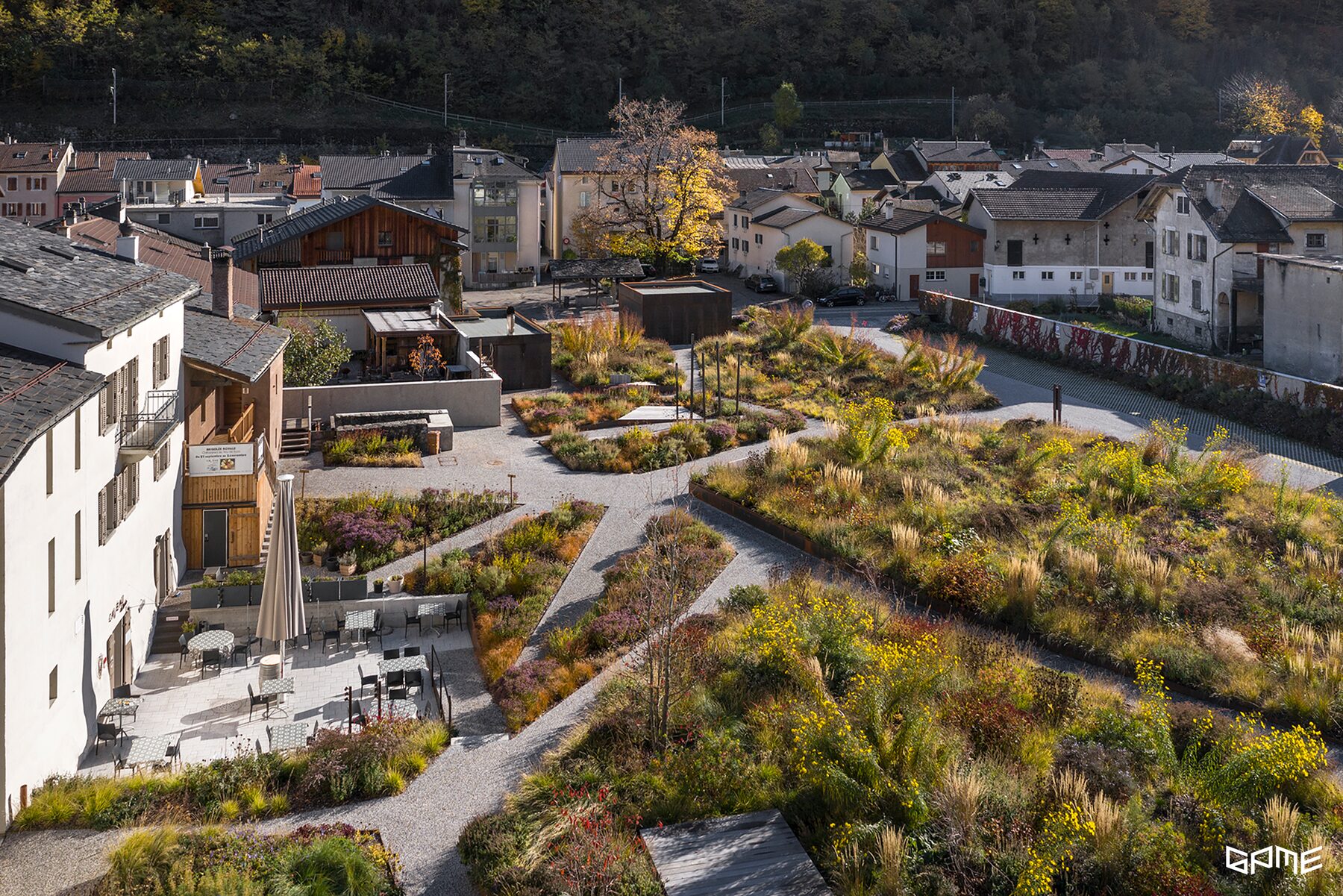 Place Espace Mont-Blanc, au-dessus du parking de Semblanet, Martigny-Bourg